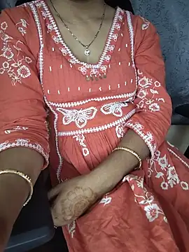 bujji_talli's live room
