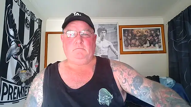 KINKYBLUEYES69