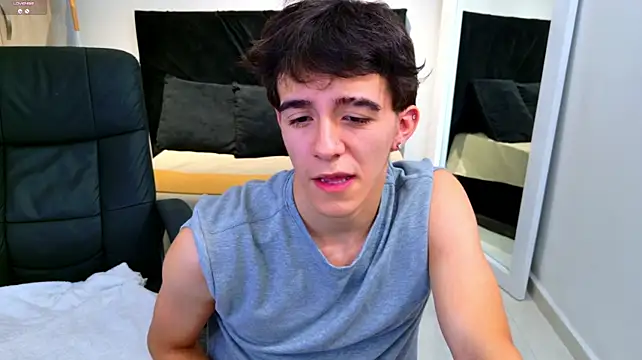 austinbolt (M twink) - Oiled Dick😋