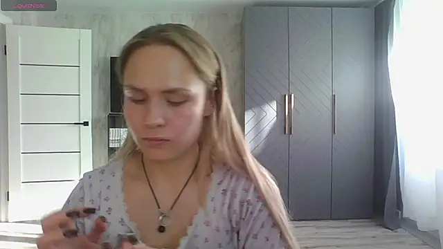 Annie_Cohn