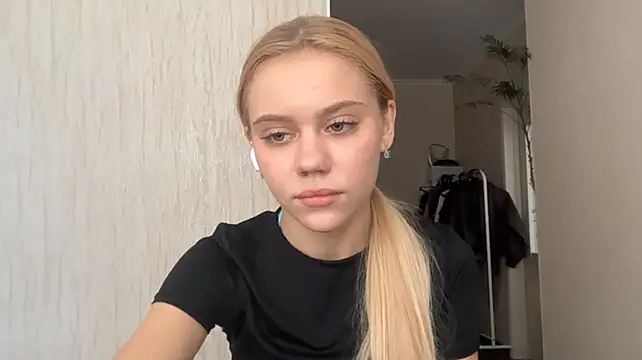 Glamorforyou live cam on StripChat