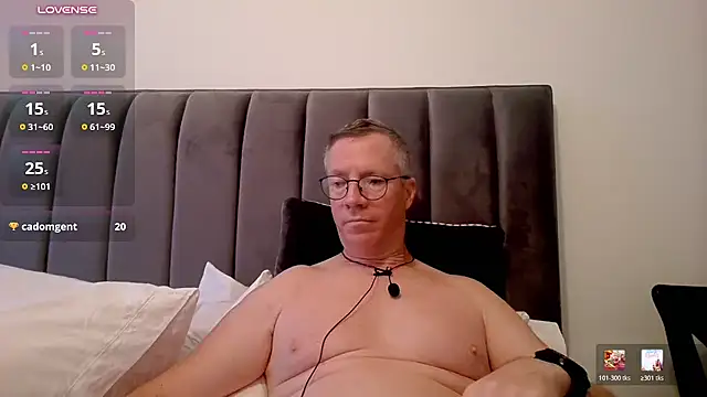 SinfulPulse69 live cam on StripChat