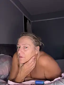 Blondnboujee53