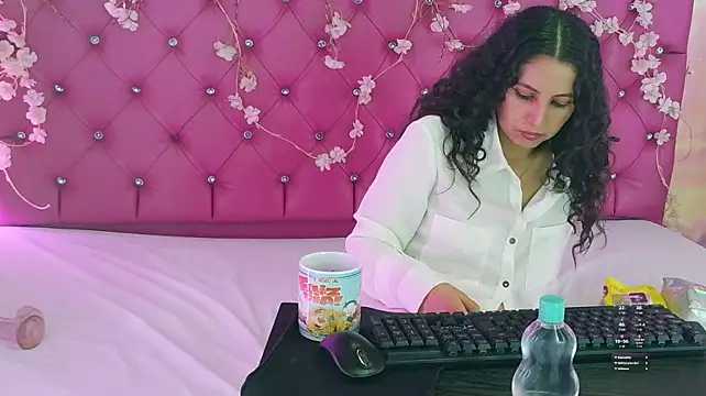 Noah_Sweet live cam on StripChat