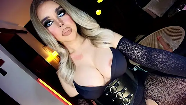 anitadomina live cam on StripChat