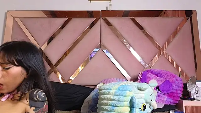 sophia_moo_ (F young) - OIL MI TITS + SPIT TITS
