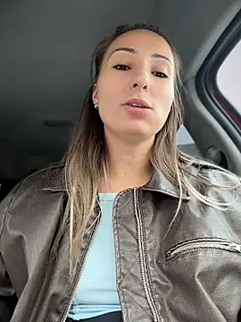 Wonder_Kari live cam on StripChat