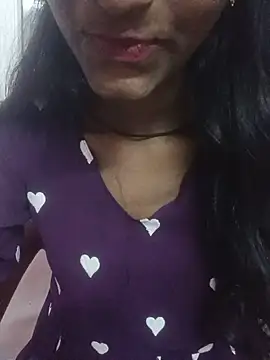 sexy___hotty live cam on StripChat