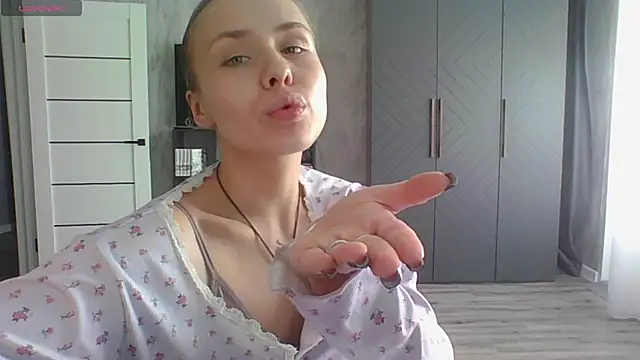 Annie_Cohn live cam on StripChat