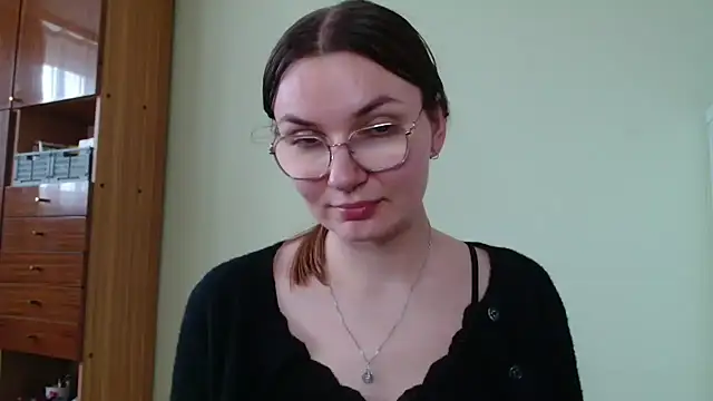 LooveELLYx live cam on StripChat