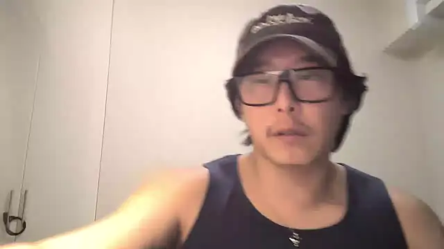 jin-sakura live cam on StripChat