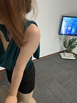 jiajia1060 live cam on StripChat