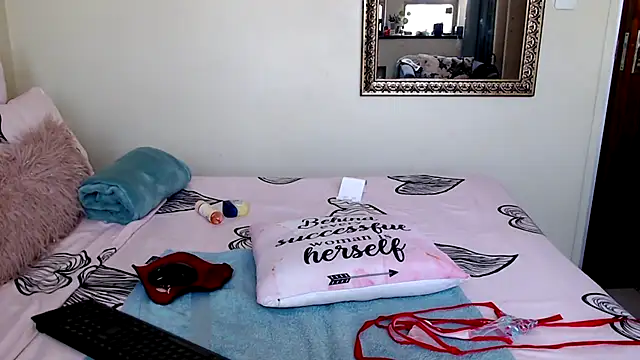 FitSelina66 live cam on StripChat