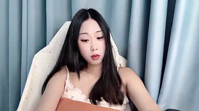 diudiu622 live cam on StripChat