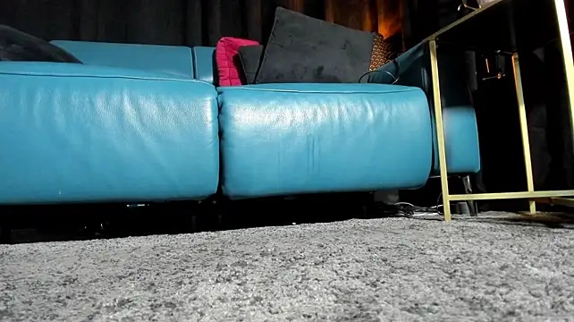 _queens_of_fetish live cam on StripChat
