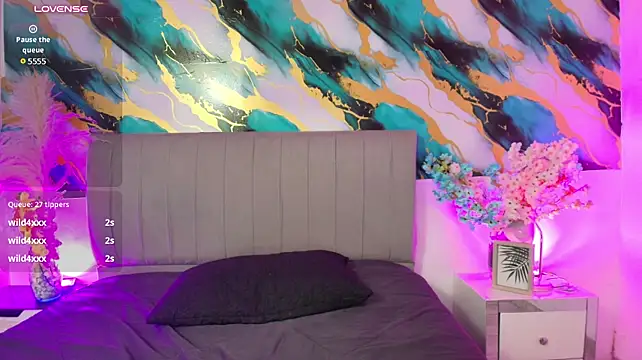 Zoe_Bloom__