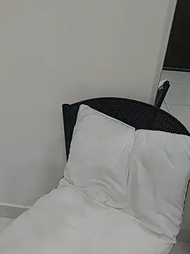 Soniya_Rahul live cam on StripChat