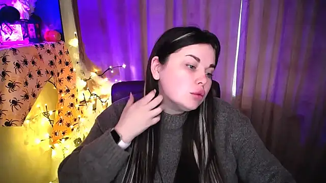 Emily_Mo