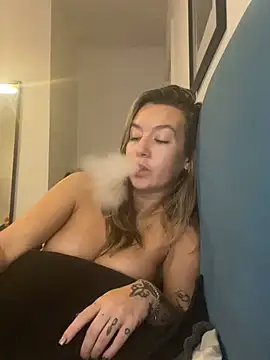busty-bambi (F young) - Love sense