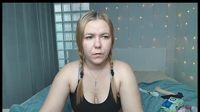 dear_hollyy (F young) - SHOW MY TITS