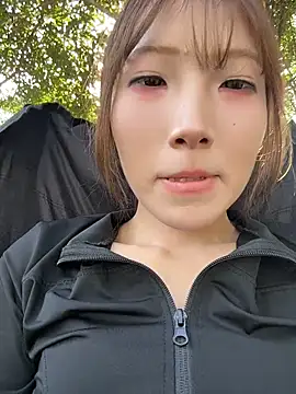 huinei_a (F teen) - 首次户外全裸5分钟