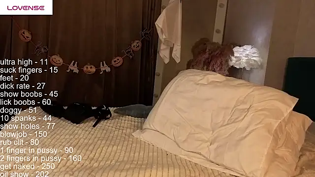 Luna_Vel1