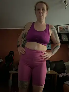 wetgerman_2 (F milf) - BBC DILDO IN PUSSY