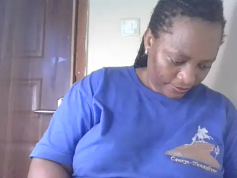 Aminatta_1 live cam on StripChat