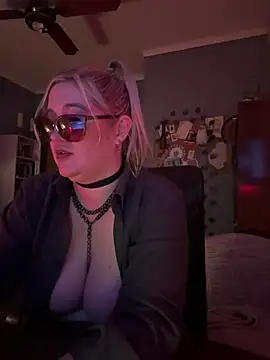 Granlady7 live cam on StripChat