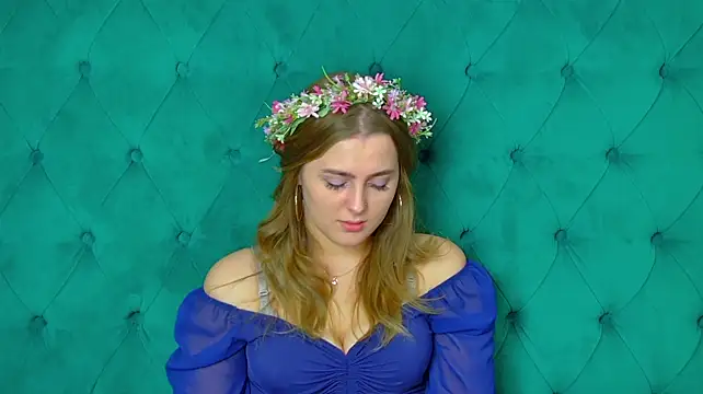 EllaBells live cam on StripChat