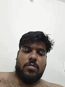 Praveen（Hornyydoggg）