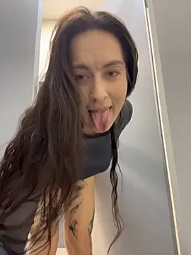 Holly_Play