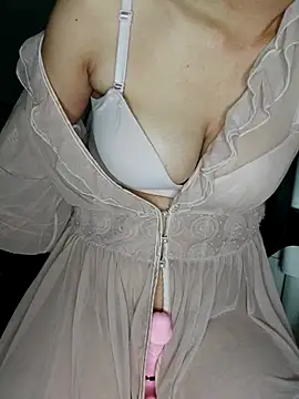Yeubedam live cam on StripChat