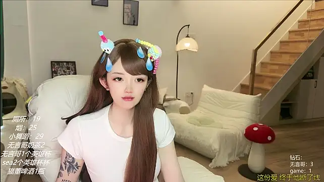 DivaLiu66 live cam on StripChat