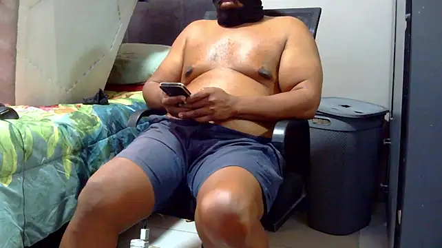 CharlesBlk-79 live cam on StripChat