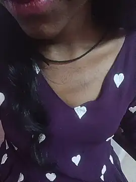 sexy___hotty live cam on StripChat