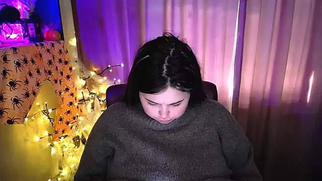 Emily_Mo live cam on StripChat