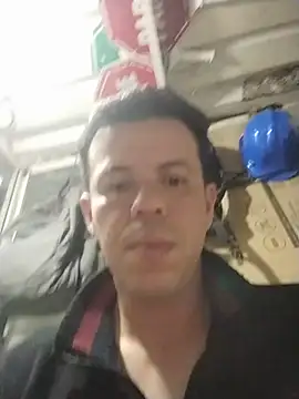 jhon_1988_24 on Stripchat