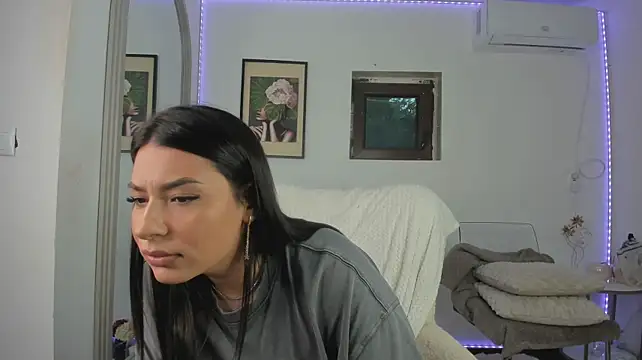zoey_boobies