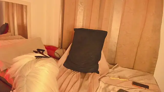 VenusSantana live cam on StripChat