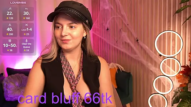 LucreciaStorm live cam on StripChat