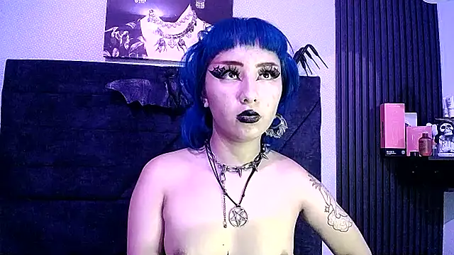 Pola_Pnk live cam on StripChat