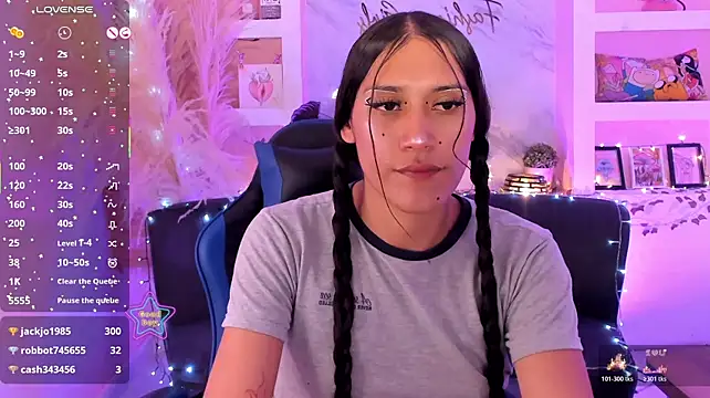Modèle: CamilaHarperr_