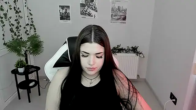 TinsleyPeach live cam on StripChat
