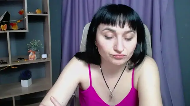 NinaFlawlees webcam