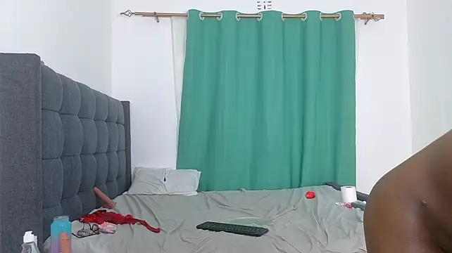 Lil_Bubble_Butt live sex cam
