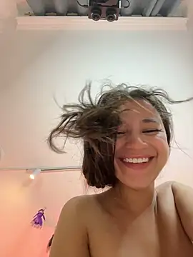 emmarose___ (F young) - SQUIRT IN SPIDER POSITION