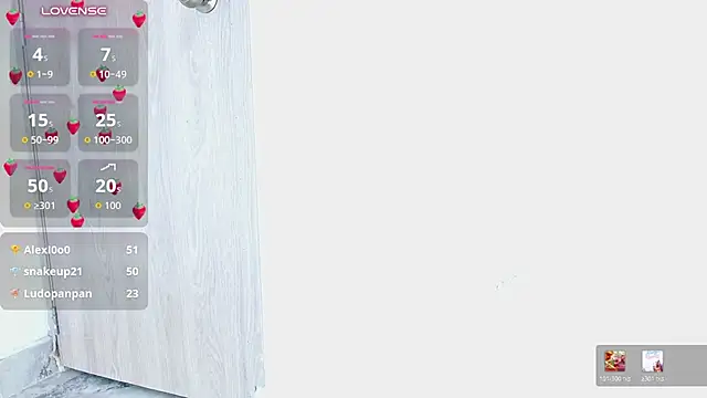 andrea_lopeez (F mature) - dence naked 😍