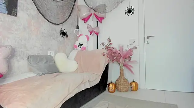 Erika_Bee