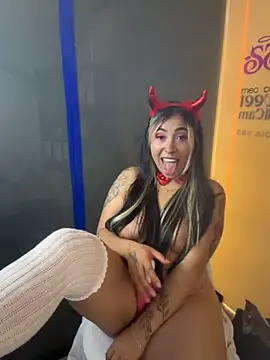 ManuelaVeeleez
